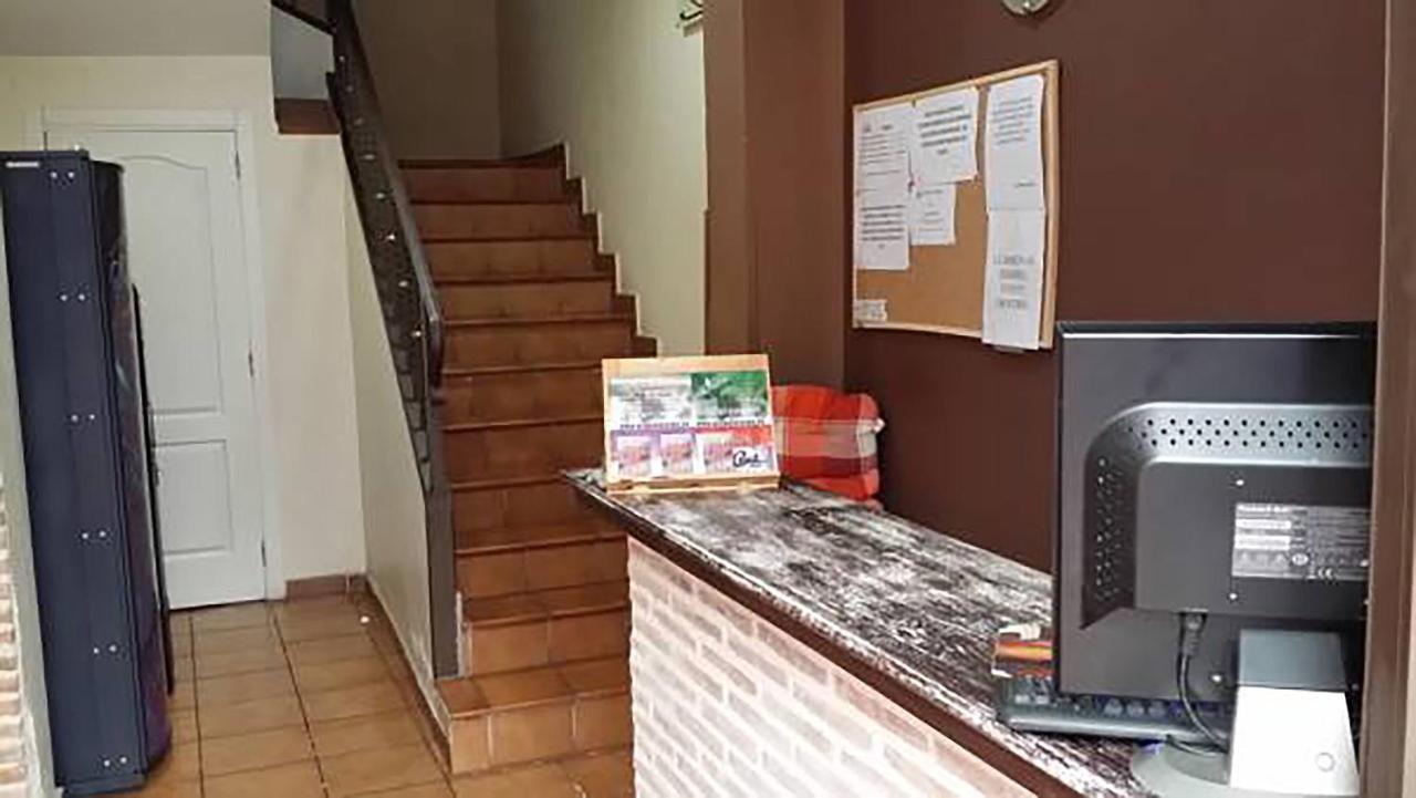 Hostal Velarde Talavera de la Reina Eksteriør bilde